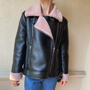 Urban Retro Leather jacket with pink faux fur